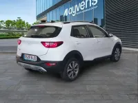 Usado Kia Stonic 101 CV (74 kW) 2025 Blanco SUV