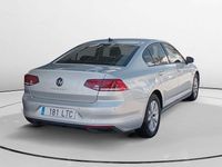 Usado VW Passat 150 CV (110 kW) 2021 Gris Berlina