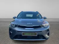 Usado Kia Stonic 84 CV (61 kW) 2023 Gris SUV