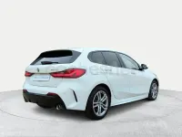 Usado BMW 118 150 CV (110 kW) 2023 Blanco Berlina
