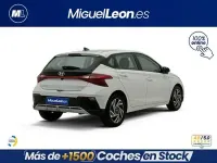 Usado Hyundai i20 100 CV (73 kW) 2024 Blanco Utilitario