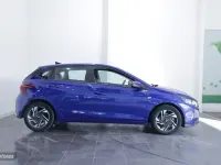 Usado Hyundai i20 100 CV (73 kW) 2023 Azul Utilitario
