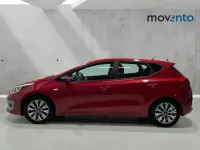 Usado Kia Ceed Plus 100 CV (73 kW) 2018 Rojo Utilitario