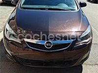 Usado Opel Astra Excellence 110 HP (80 kW) 2012 Castanho Sedan