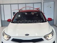 Usado Kia Stonic 100 CV (73 kW) 2021 Blanco SUV
