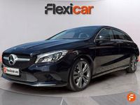 Usado Mercedes CLA180 Shooting Brake 122 CV (89 kW) 2018 Negro Familiar