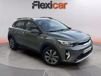 Usado Kia Stonic 84 HP (61 kW) 2021 Cinzento SUV