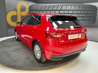 Usado Skoda Fabia Selection 95 CV (69 kW) 2025 Rojo Utilitario