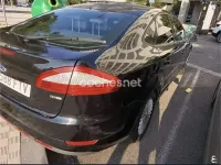 Usado Ford Mondeo Ghia 140 CV (102 kW) 2007 Negro Berlina
