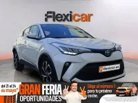 Käytetty Toyota C-HR Advance 122 HP (89 kW) 2021 Valkoinen Katumaasturi