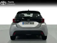 Usado Toyota Yaris Active 116 CV (85 kW) 2025 Gris Utilitario