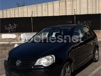 Usado VW Polo Advance 80 CV (58 kW) 2005 Negro Utilitario