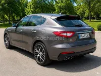 Usado Maserati Levante 275 CV (202 kW) 2019 Gris / plata SUV