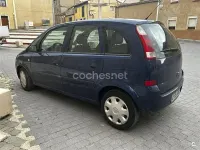 Usado Opel Meriva Cosmo 100 HP (73 kW) 2005 Azul Monovolume