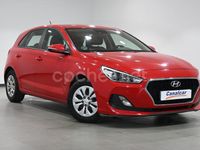 Usado Hyundai i30 120 CV (88 kW) 2019 Rojo Berlina