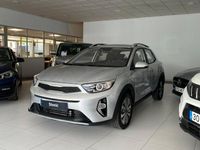 Usado Kia Stonic 100 CV (73 kW) 2025 Gris / plata SUV