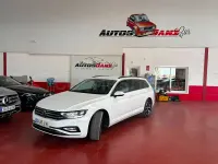 Usado VW Passat Executive 150 CV (110 kW) 2022 Blanco Familiar