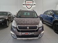 Usado Peugeot Partner Tepee Outdoor 100 CV (73 kW) 2016 Gris / plata Monovolumen