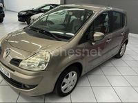Usado Renault Grand Modus Dynamique 85 CV (62 kW) 2010 Beige Monovolumen