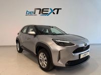 Usado Toyota Yaris Cross Business Edition 116 CV (85 kW) 2024 Gris / plata SUV