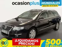 Usado VW Passat Highline 140 CV (102 kW) 2010 Negro Familiar