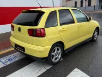 Usado Seat Ibiza Sport 110 CV (80 kW) 2002 Amarillo Utilitario