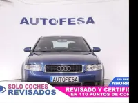 Usado Audi A4 131 CV (96 kW) 2003 Azul Berlina