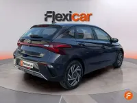 Usado Hyundai i20 101 CV (74 kW) 2024 Azul Utilitario