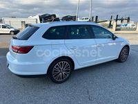 Usado Seat Leon Style 125 CV (91 kW) 2016 Blanco Familiar