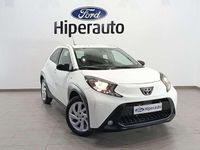 Usado Toyota Aygo Play 72 CV (52 kW) 2022 Blanco Utilitario