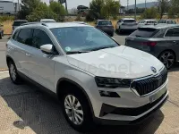 Usado Skoda Karoq Ambition 150 CV (110 kW) 2022 Blanco SUV