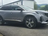 Usado Peugeot 3008 Allure 180 CV (132 kW) 2024 Gris / plata SUV