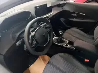 Nuevo Peugeot 208 Allure 100 CV (73 kW) 2025 Gris Utilitario