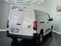 Usado Citroën Berlingo 100 CV (73 kW) 2022 Blanco Monovolumen