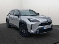 Usado Toyota Yaris Cross 116 CV (85 kW) 2022 Plateado SUV