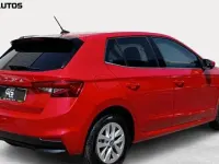 Usado Skoda Fabia Selection 116 CV (85 kW) 2025 Rojo Utilitario
