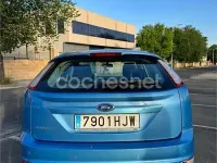 Usado Ford Focus Trend 100 CV (73 kW) 2012 Azul Berlina