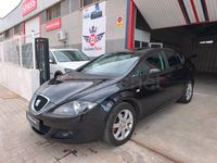 Usado Seat Leon Reference 102 CV (75 kW) 2006 Negro Utilitario