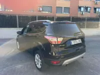 Usado Ford Kuga Titanium 120 CV (88 kW) 2017 Negro SUV