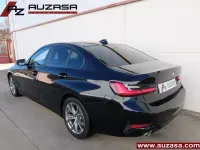 Używany BMW 318 Shadowline 150 KM (110 kW) 2022 Czarny Sedan/Limuzyna