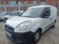 Usado Fiat Doblò 90 CV (66 kW) 2013 Blanco Monovolumen