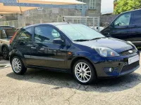 Usado Ford Fiesta Ghia 90 CV (66 kW) 2008 Utilitario