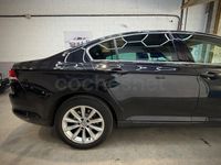 Usado VW Passat Advance 150 CV (110 kW) 2019 Negro Berlina