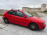 Usado Seat Leon Sport 180 CV (132 kW) 2000 Rojo Utilitario