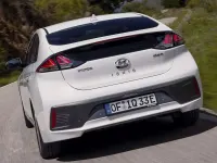 Usado Hyundai Ioniq 141 CV (103 kW) 2022 Azul Utilitario