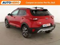 Usado Kia Stonic Gold 120 CV (88 kW) 2021 Rojo SUV