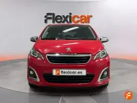 Usado Peugeot 108 Active 72 CV (52 kW) 2021 Rojo