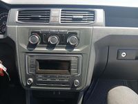 Usado VW Caddy Maxi Pro 102 CV (75 kW) 2020 Blanco candy Monovolumen