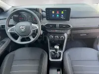 Usado Dacia Sandero Expression 91 CV (66 kW) 2023 Rojo Berlina
