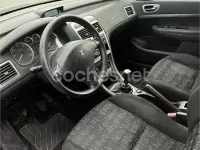 Usado Peugeot 307 110 CV (80 kW) 2005 Amarillo Berlina